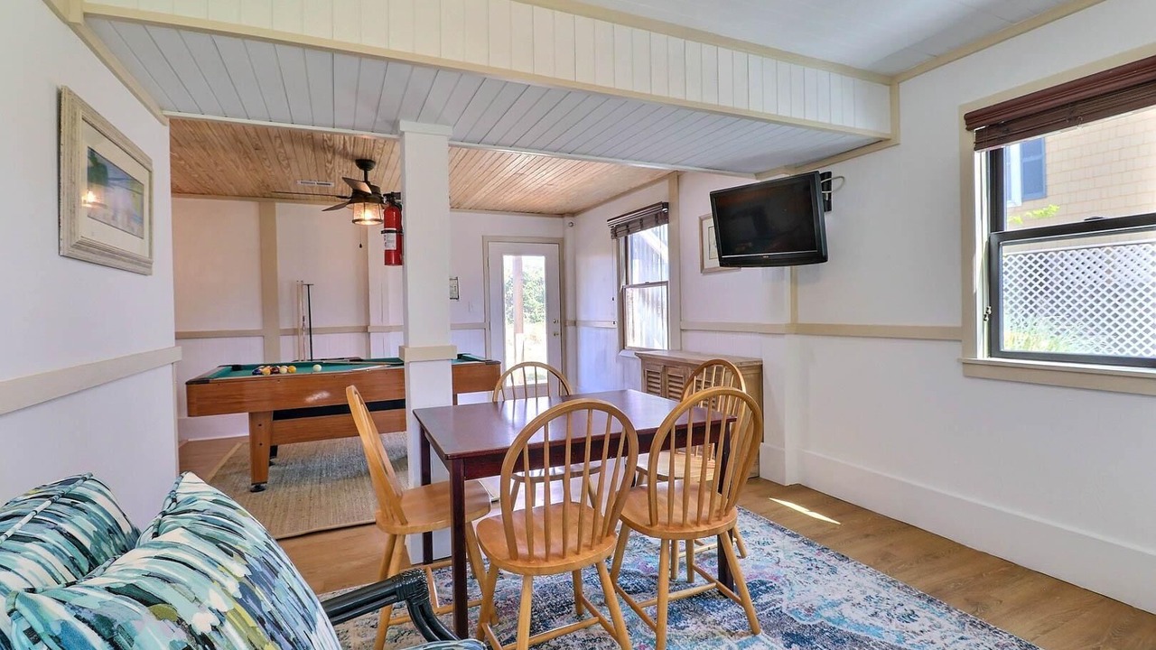 Photo of Bedroom in Sea Scape
