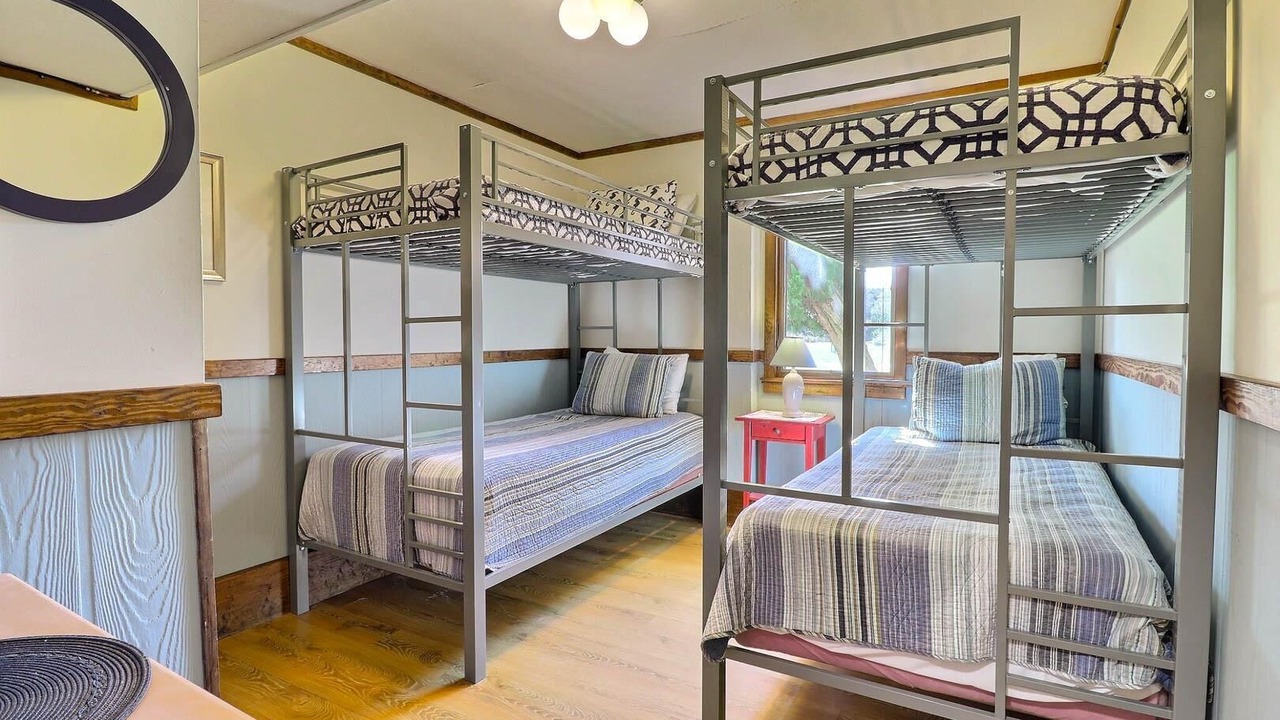 Photo of Bedroom in Sea Scape