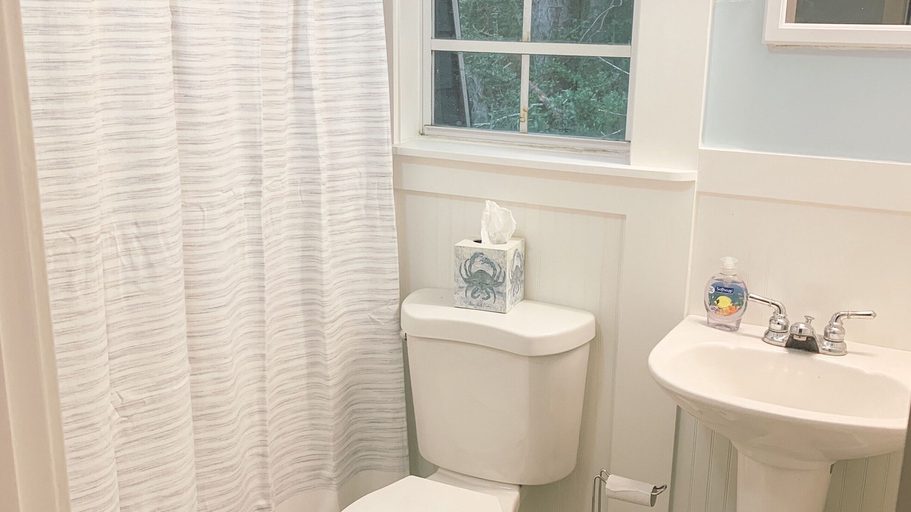Photo of Bathroom in Tranquil Harbour