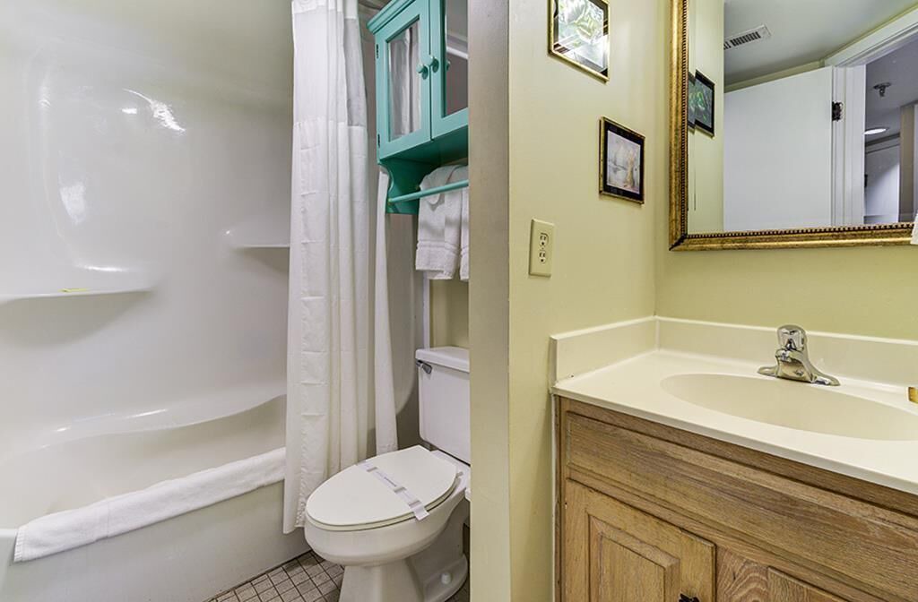 Photo of Bathroom in Wrightsville Beach