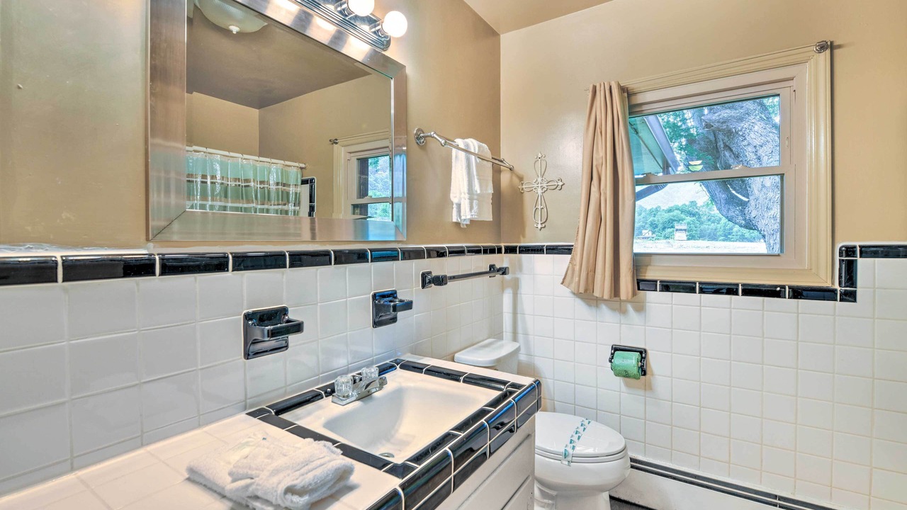 Photo of Bathroom in Maggie Valley