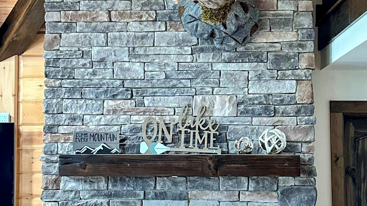 Photo of Livingroom in Granite Falls