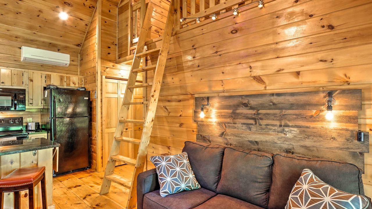 Photo of Livingroom in Murphy