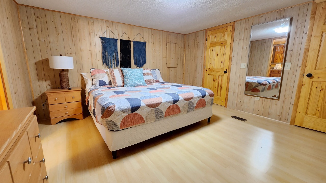 Photo of Bedroom in Taylorsville