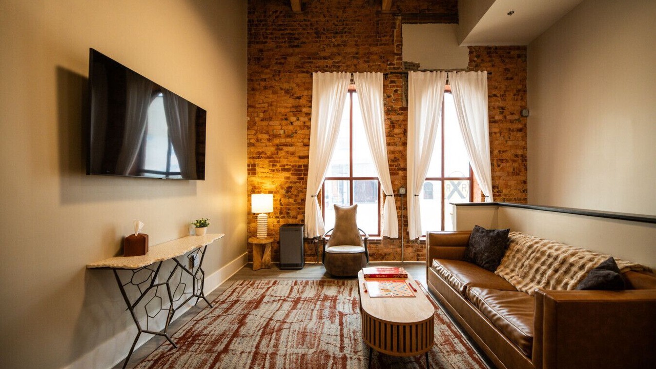 Photo of Livingroom in Jonesville