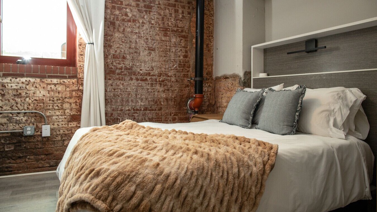 Photo of Bedroom in Jonesville