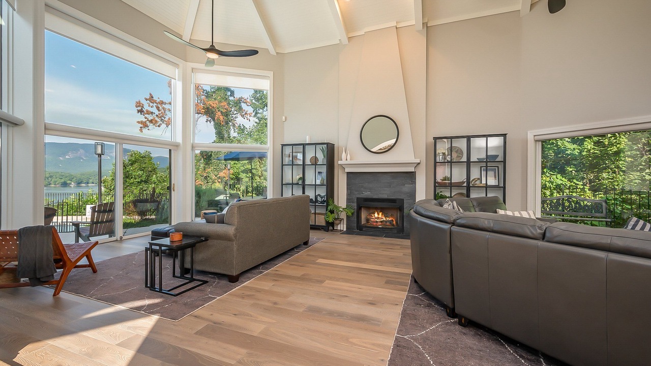 Photo of Bedroom in Lake Lure