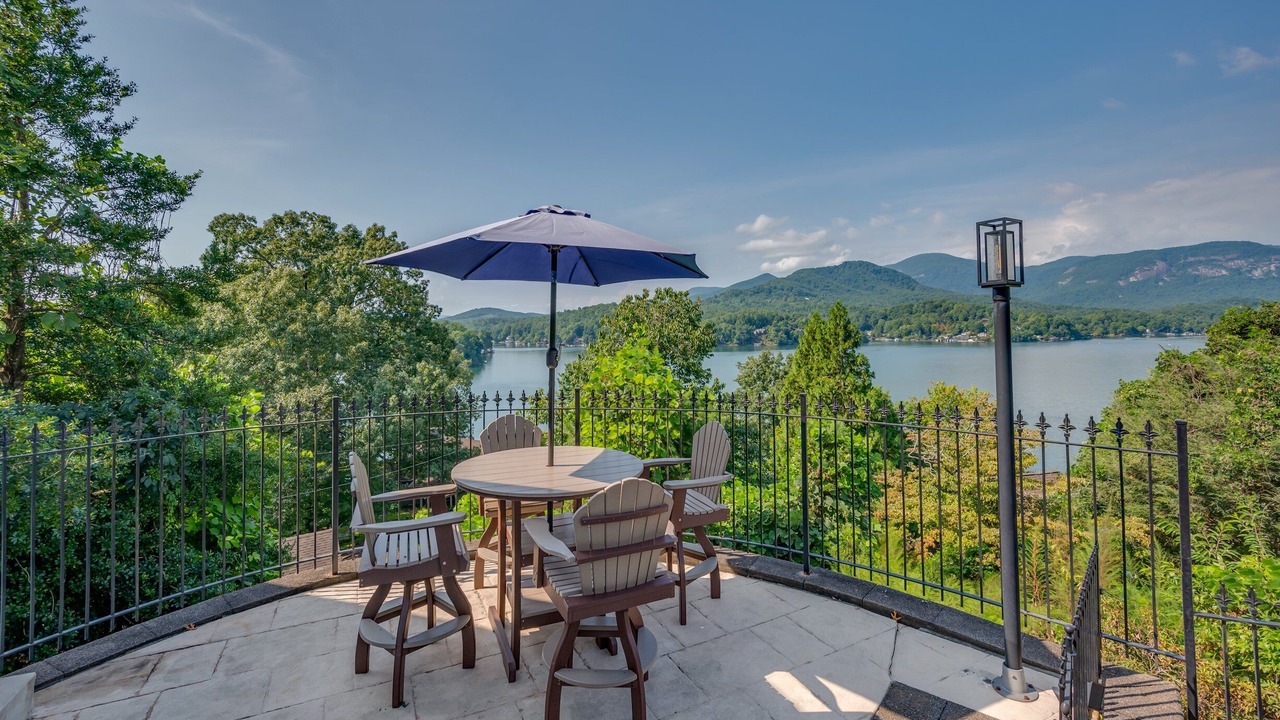 Photo of Others in Lake Lure