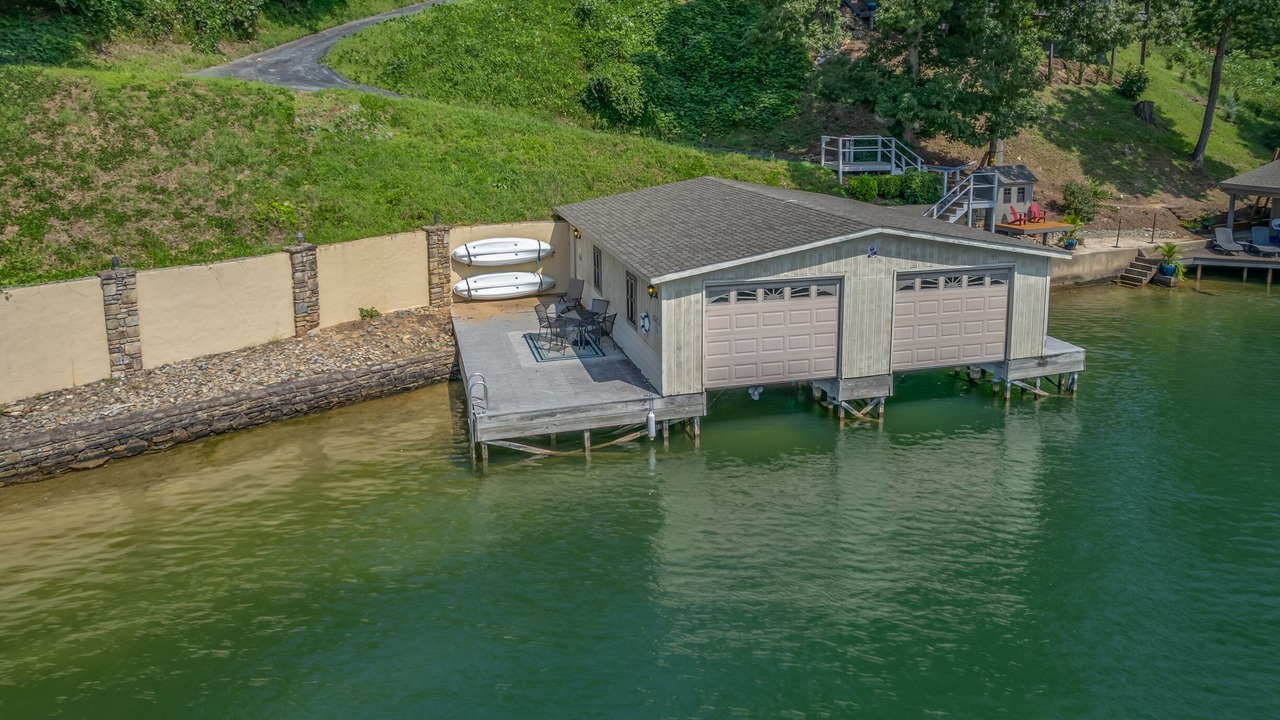 Photo of Outdoor in Lake Lure