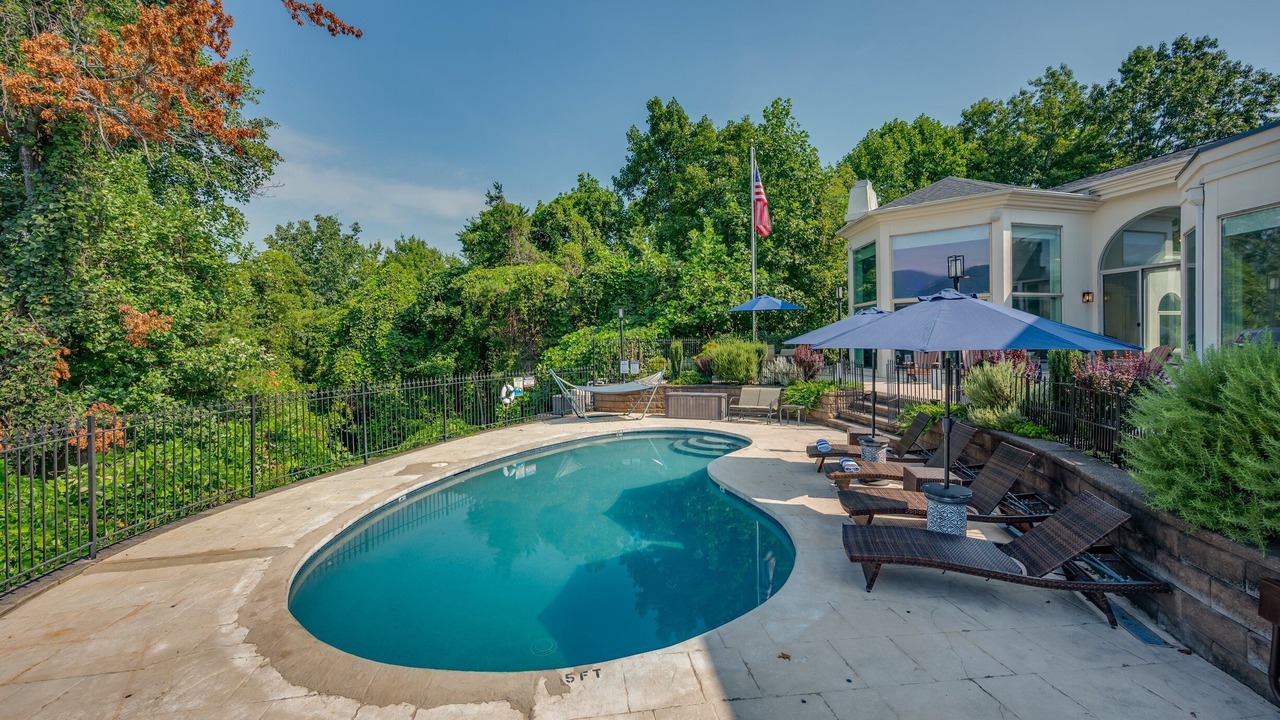 Photo of Outdoor in Lake Lure