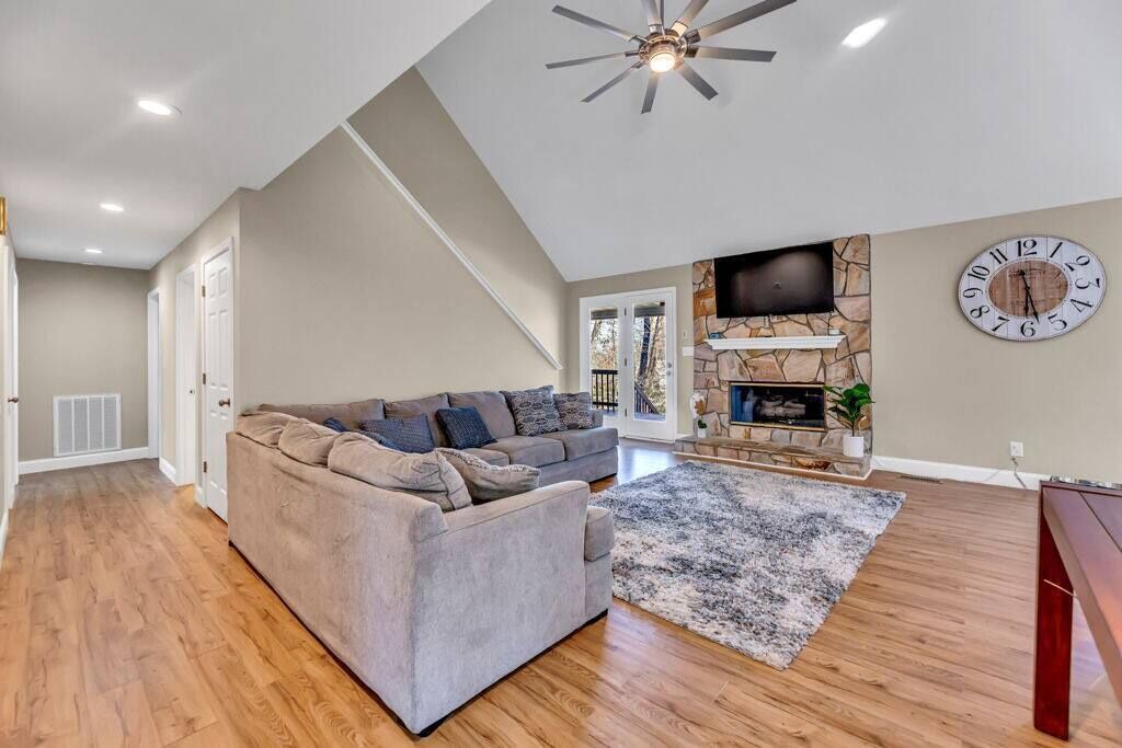 Photo of Livingroom in Kernersville
