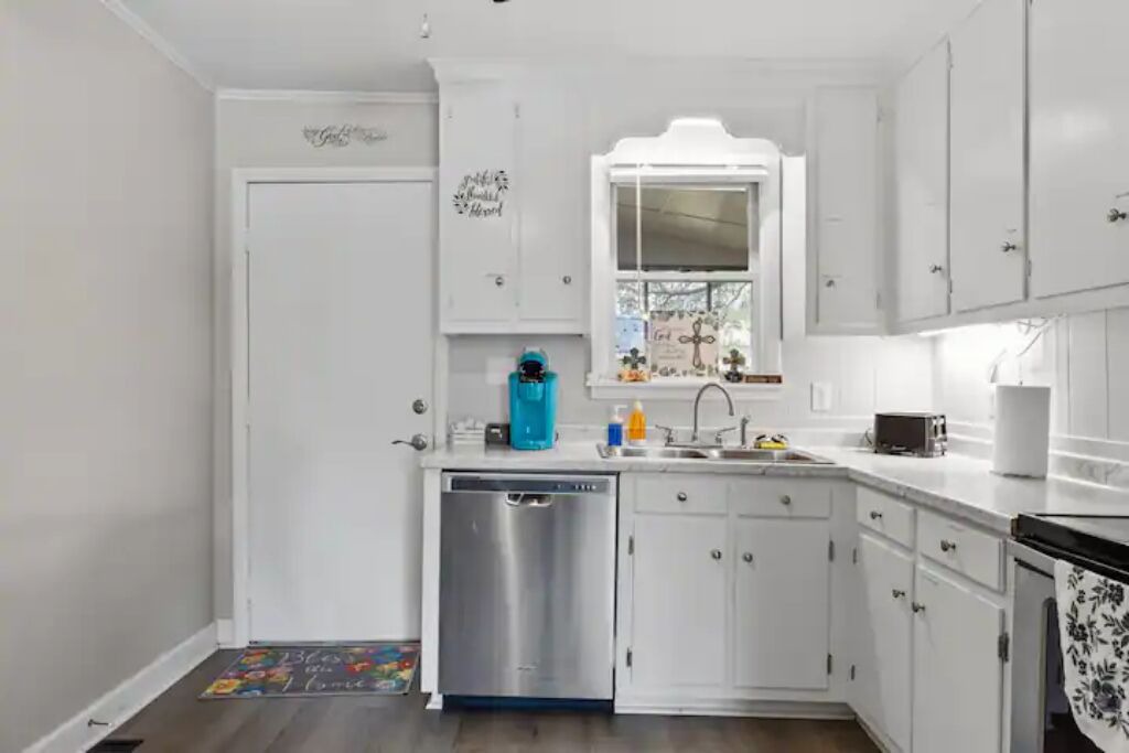 Photo of Kitchen in Emerald Isle