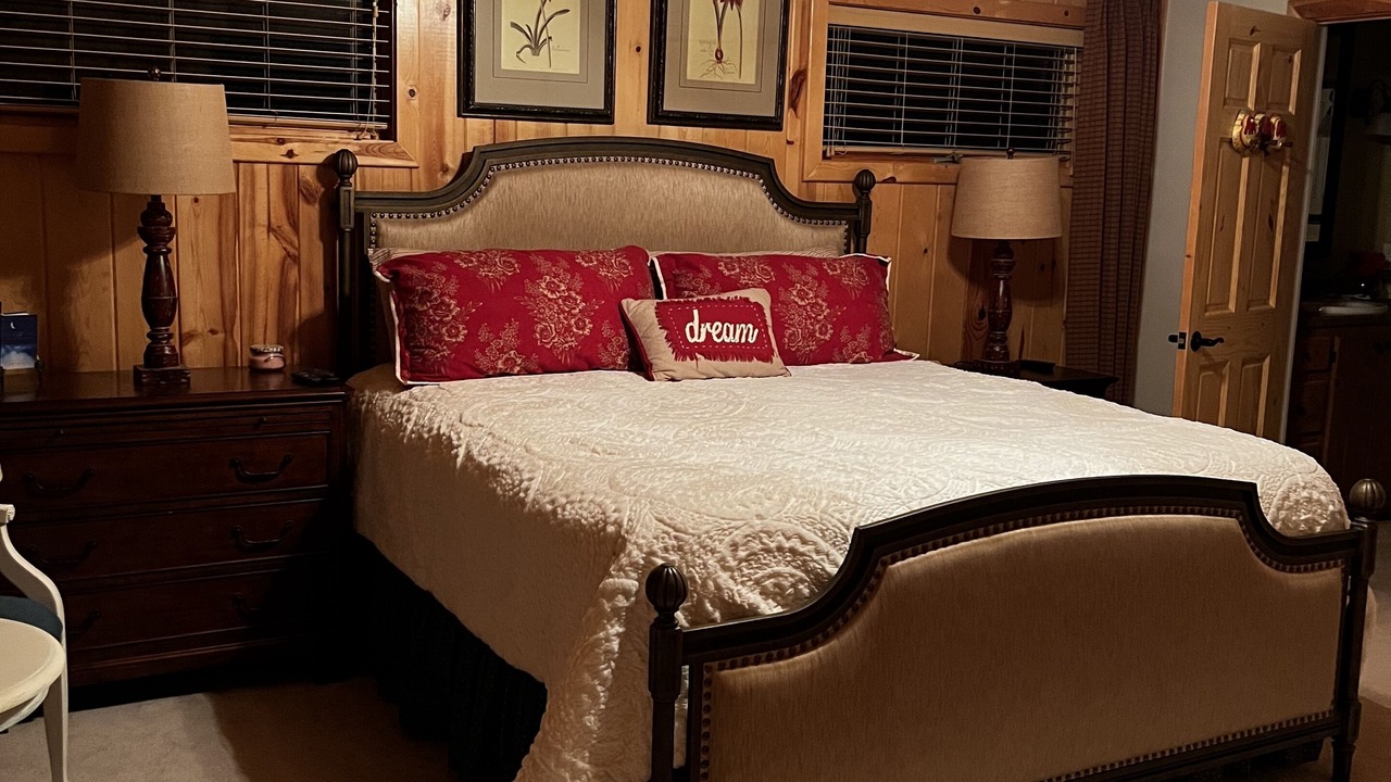 Photo of Bedroom in Scaly Mountain