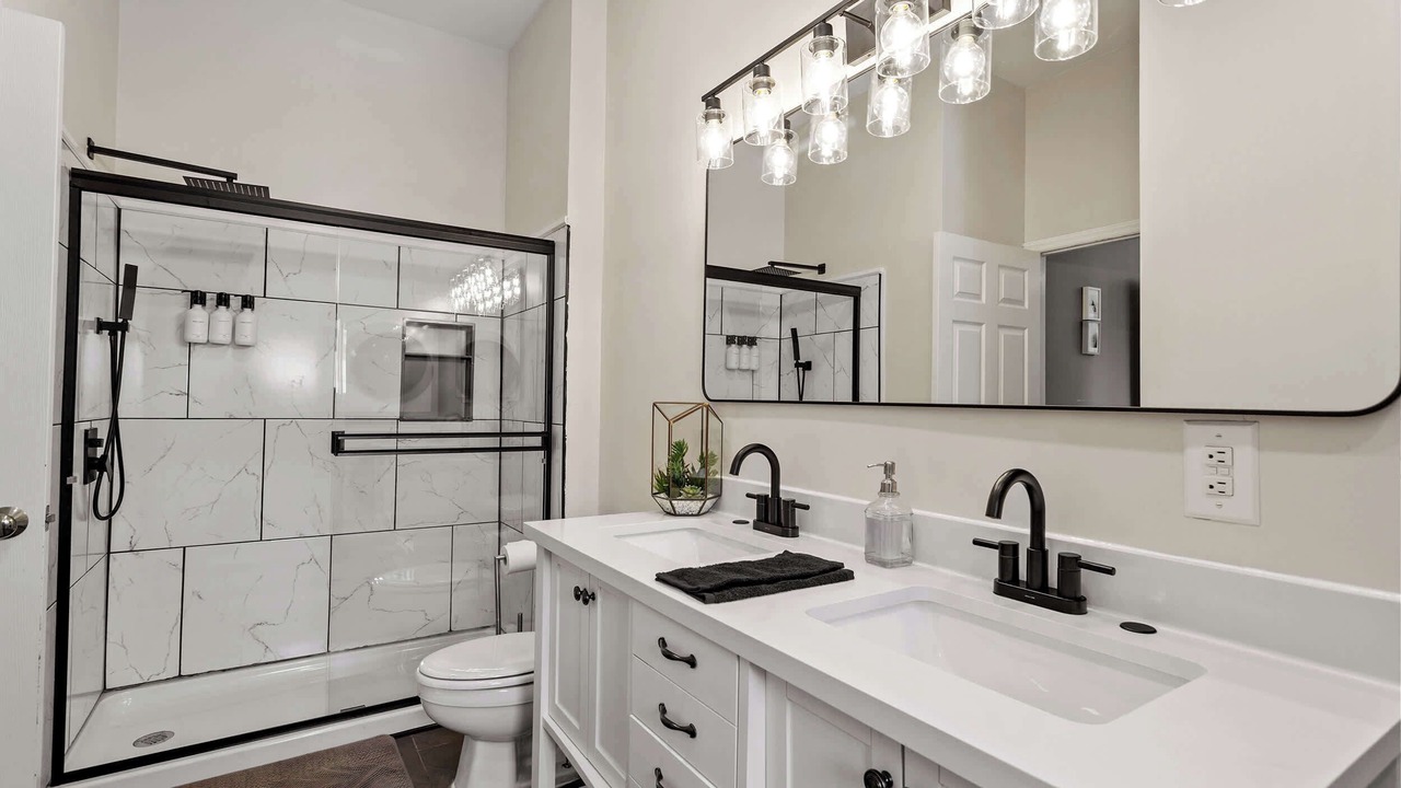 Photo of Bathroom in Glenwood South