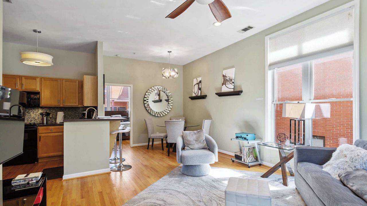 Photo of Livingroom in Glenwood South