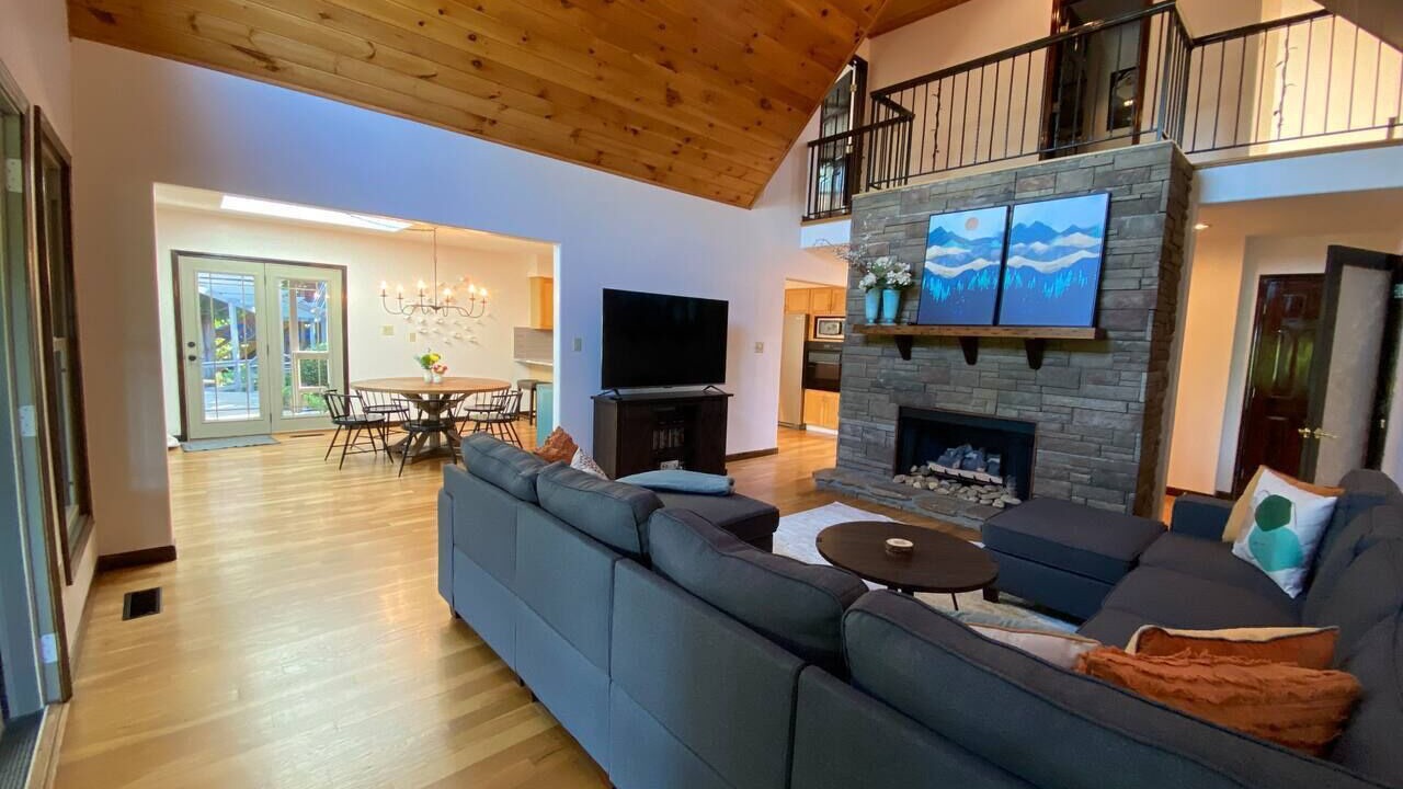 Photo of Bedroom in Mill Spring