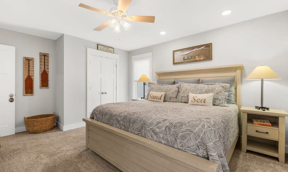 Photo of Bedroom in Kill Devil Hills