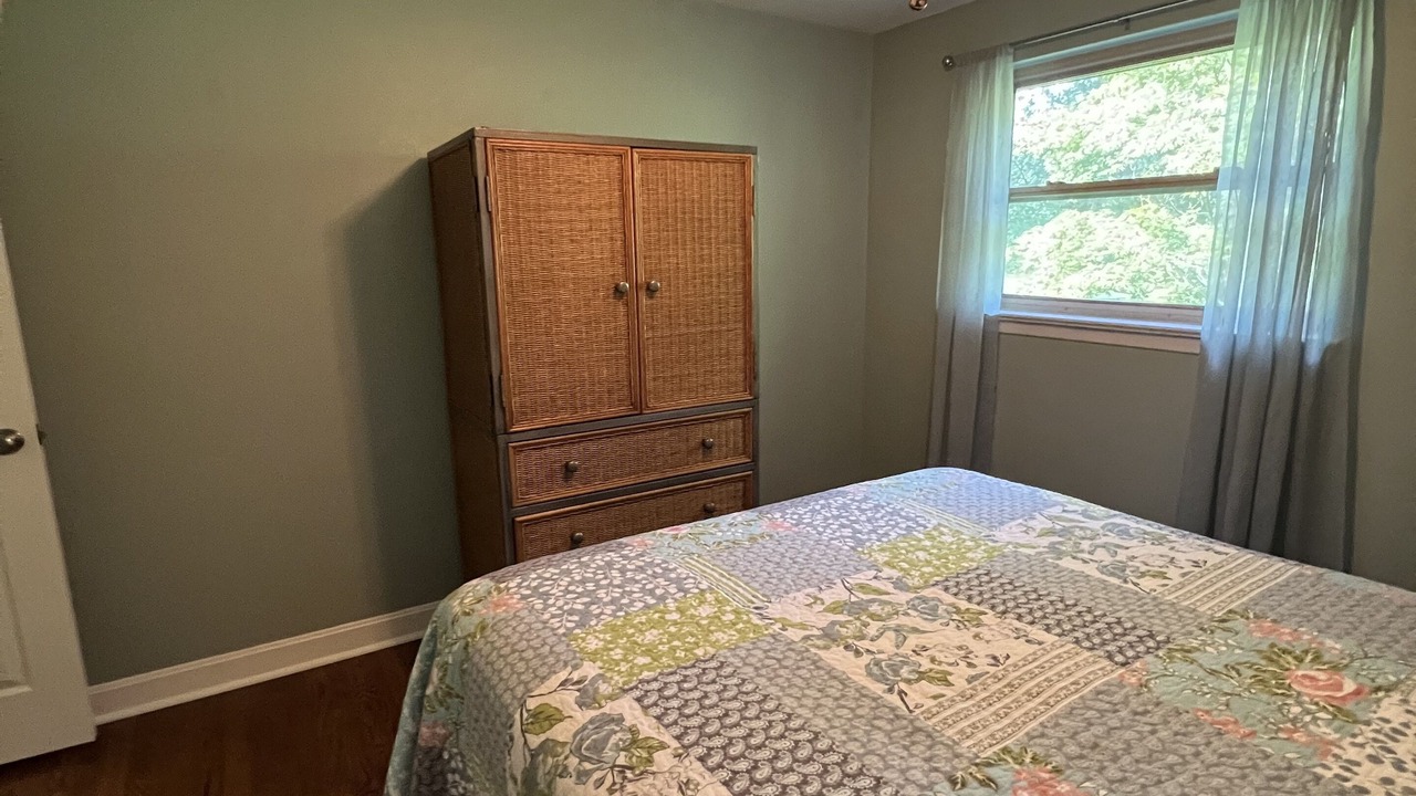 Photo of Bedroom in Newton