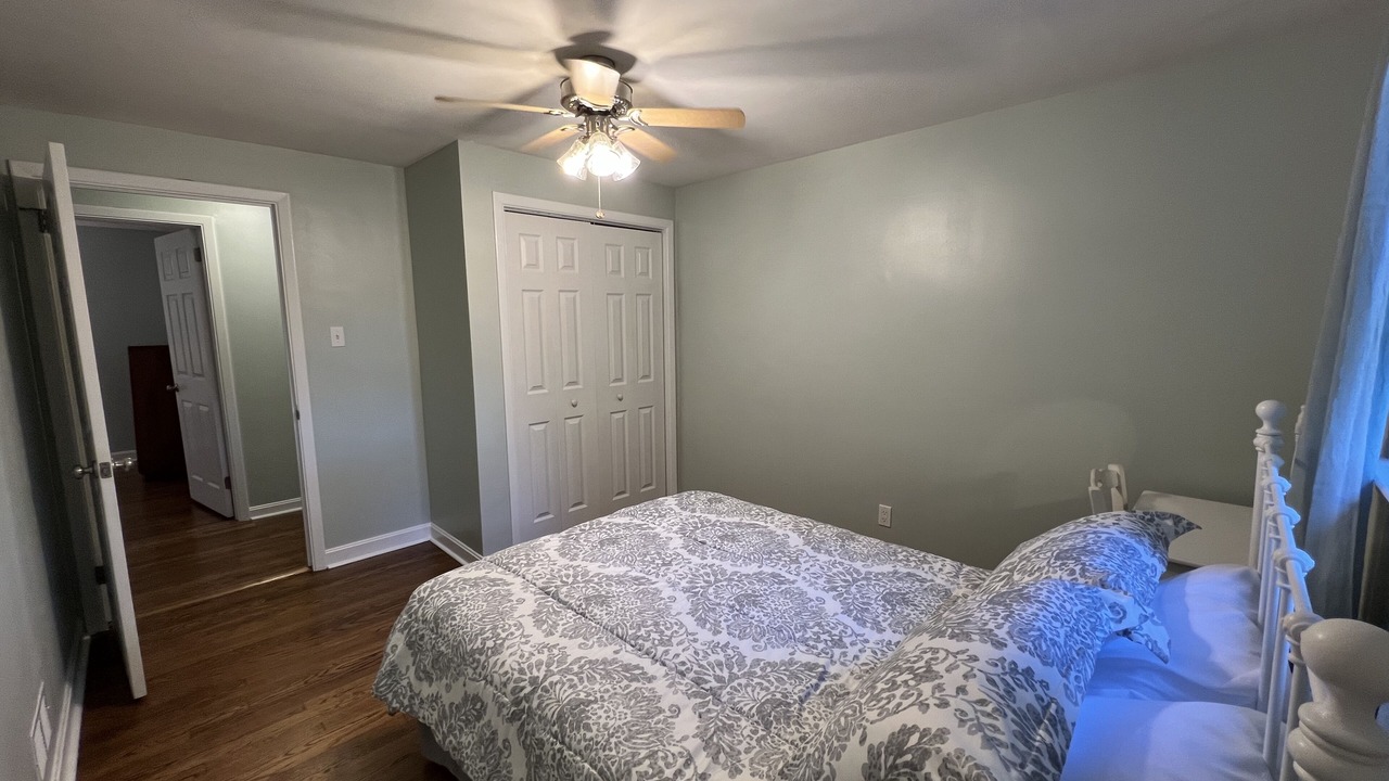 Photo of Bedroom in Newton