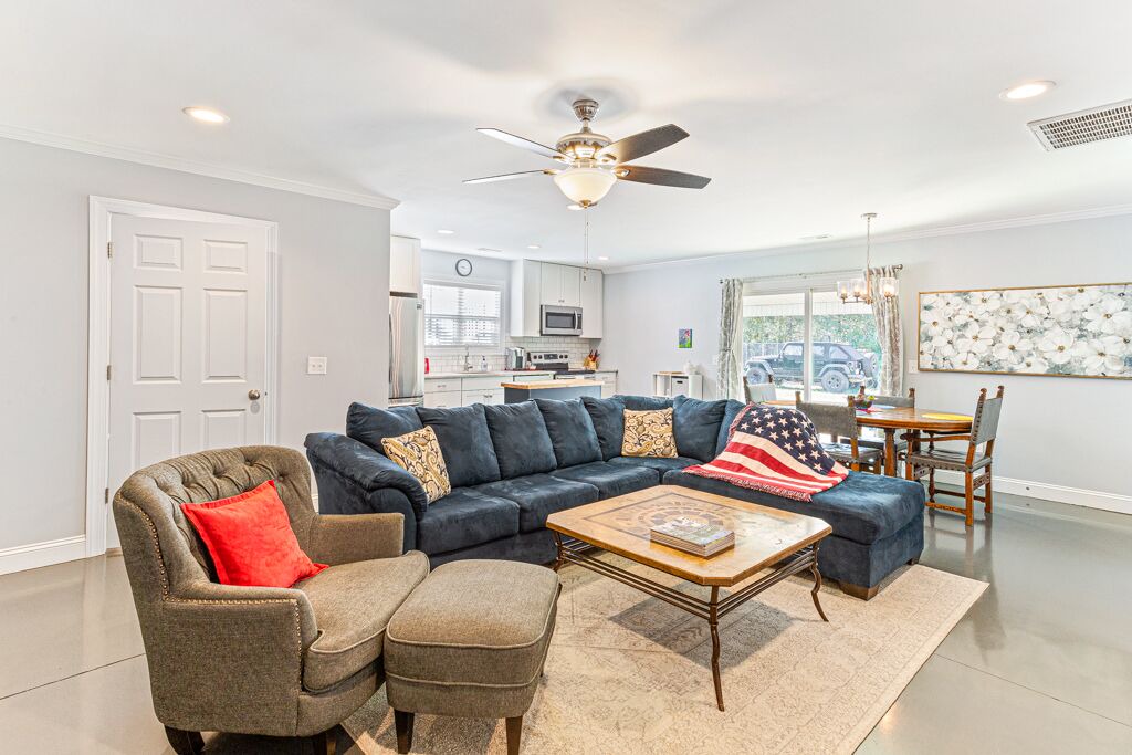 Photo of Livingroom in West End