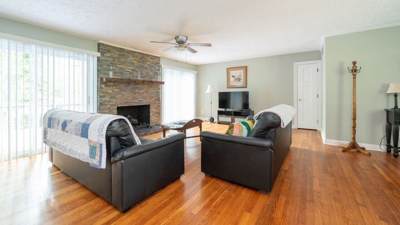 Photo of Livingroom in Winston - Salem