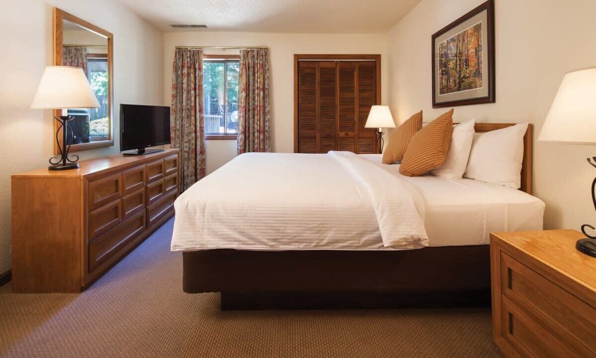 Photo of Bedroom in Lake Lure