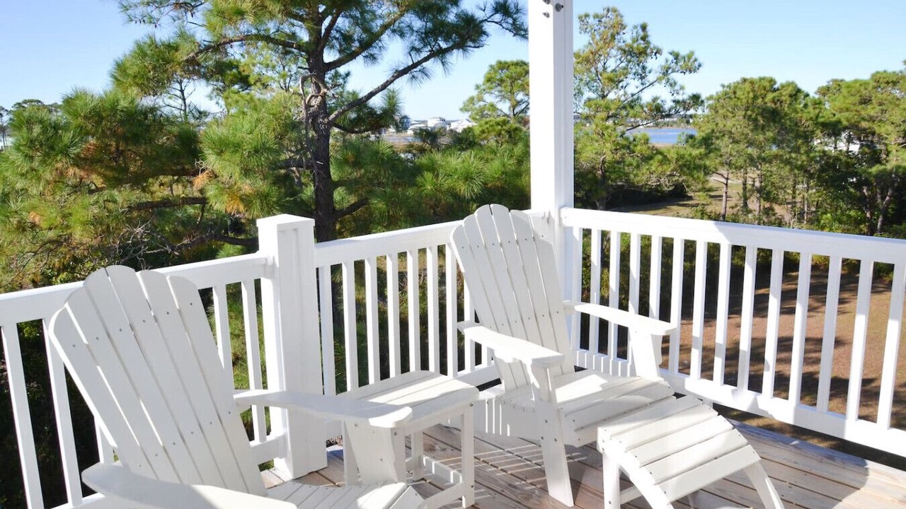 Photo of Outdoor in Oak Hammock