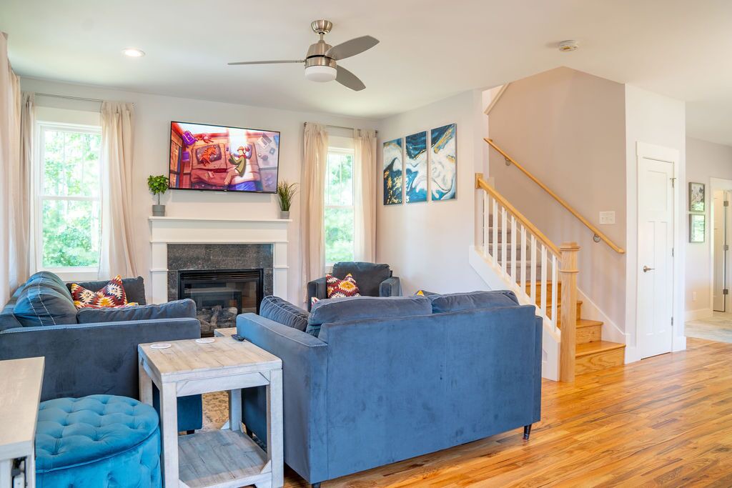 Photo of Livingroom in Oakley