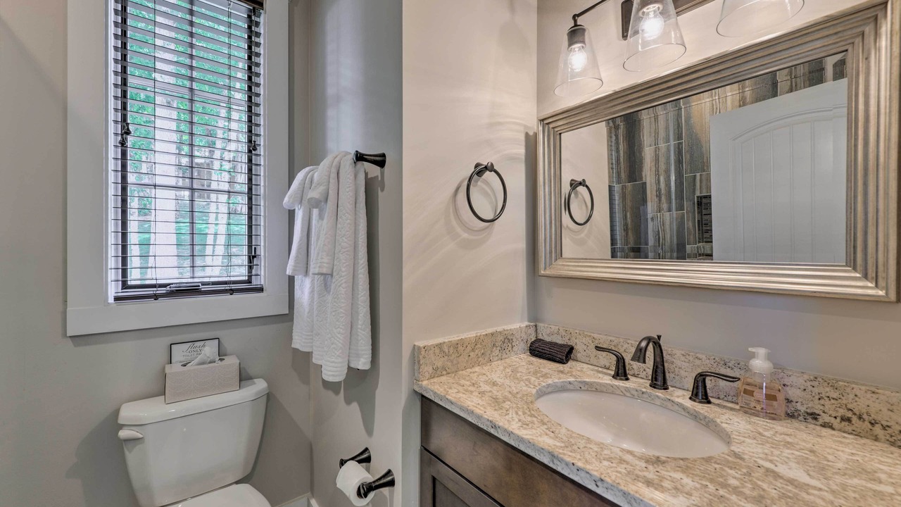 Photo of Bathroom in Glenville