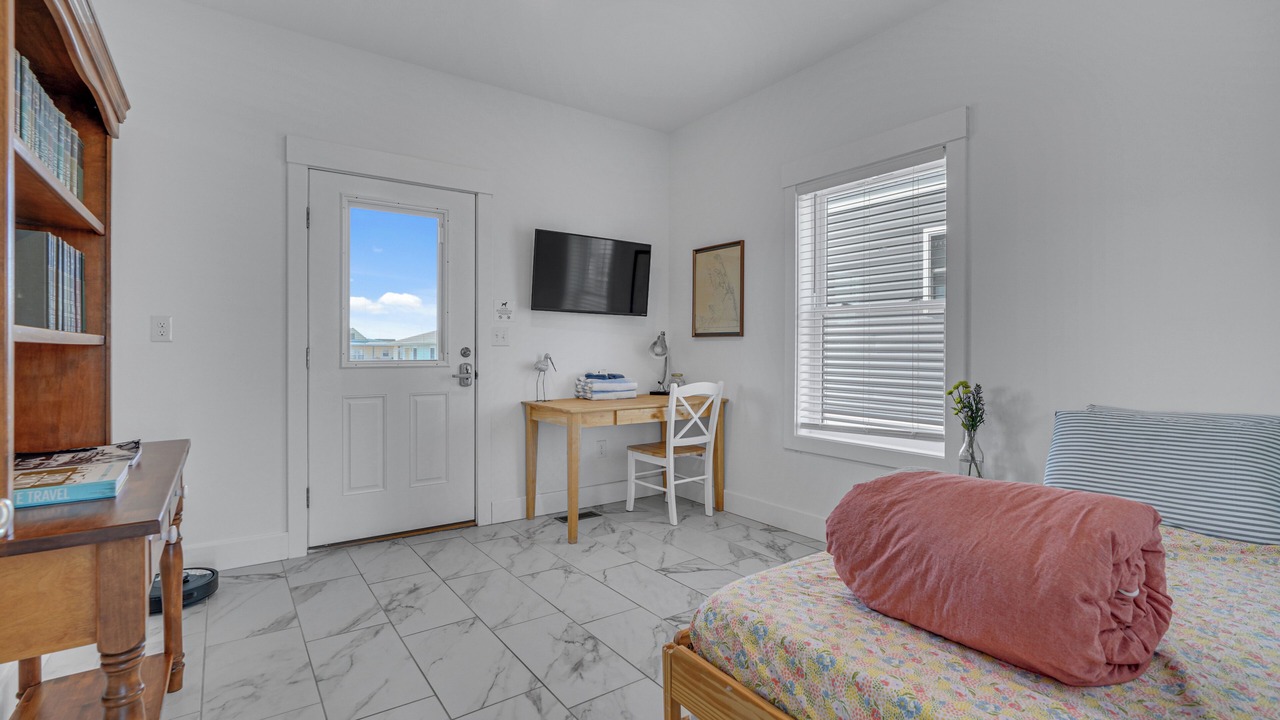 Photo of Bedroom in Colington