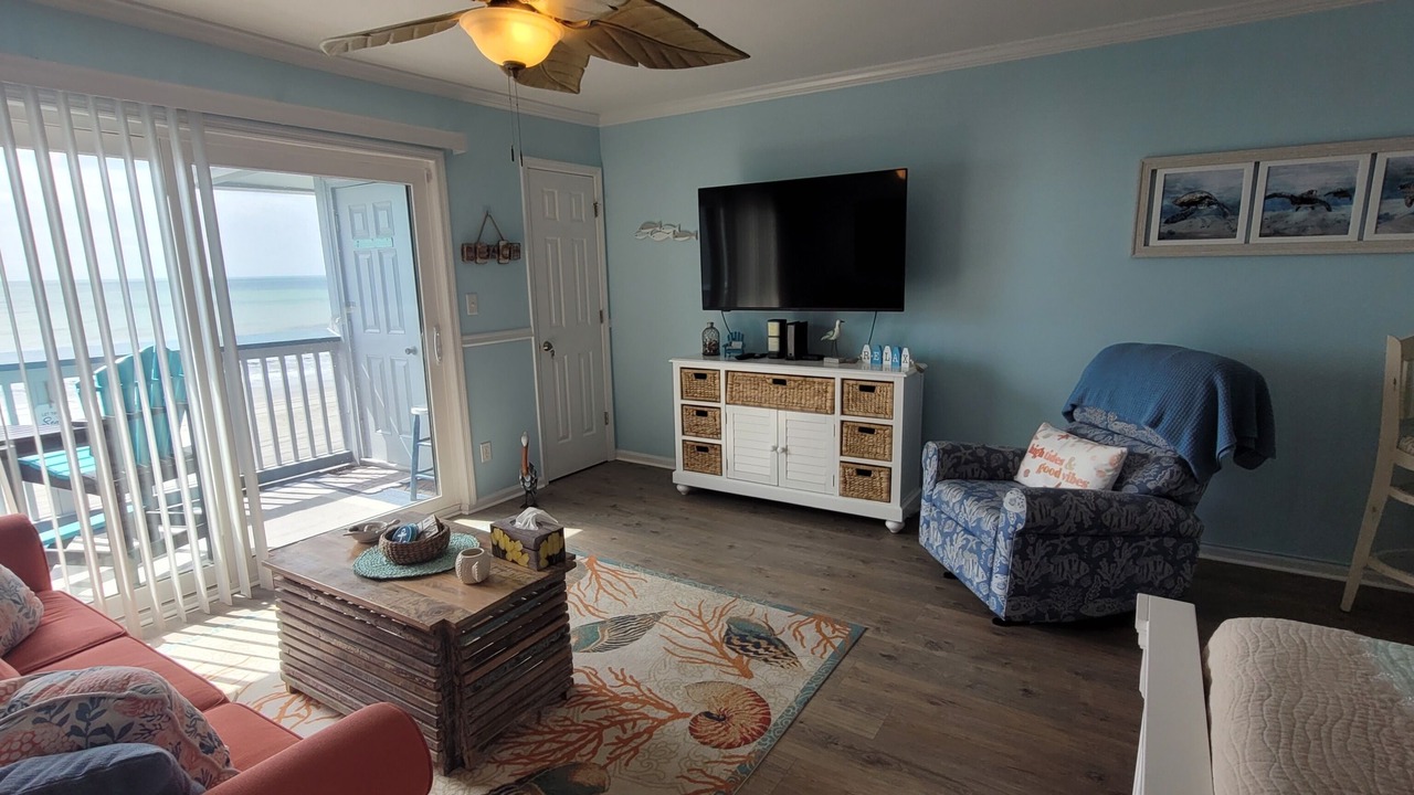 Photo of Livingroom in Surfside Beach