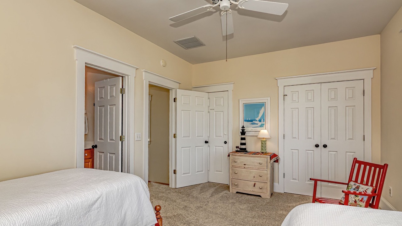 Photo of Bedroom in Flora's Bluff