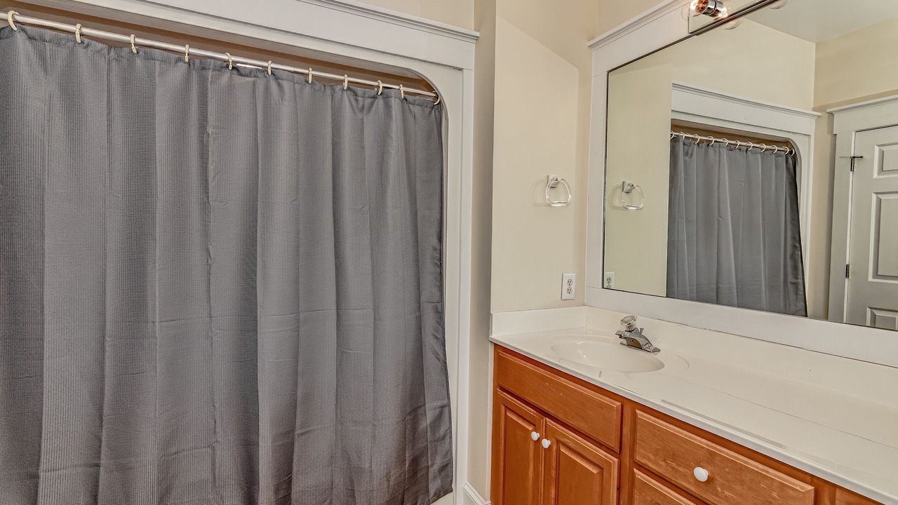 Photo of Bathroom in Flora's Bluff