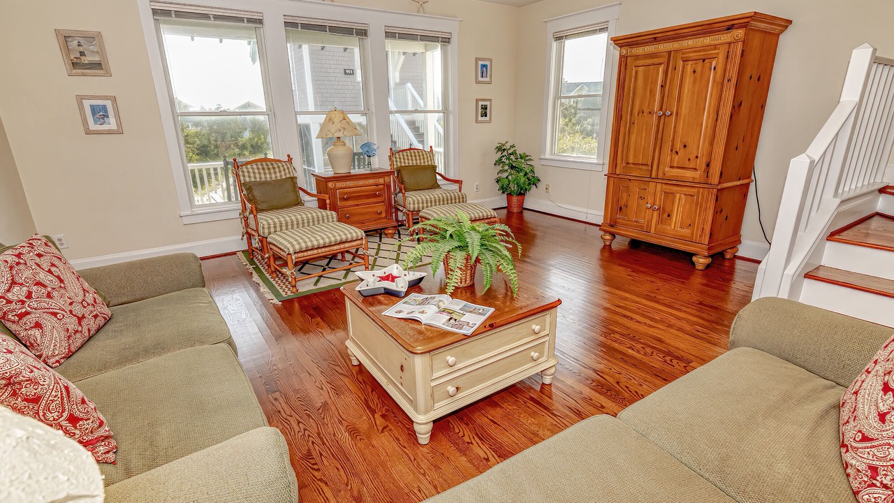 Photo of Livingroom in Flora's Bluff