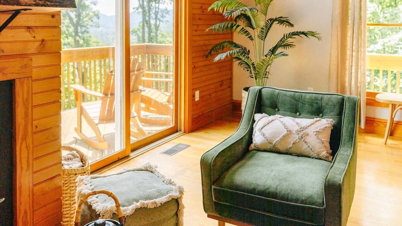 Photo of Bedroom in Candler