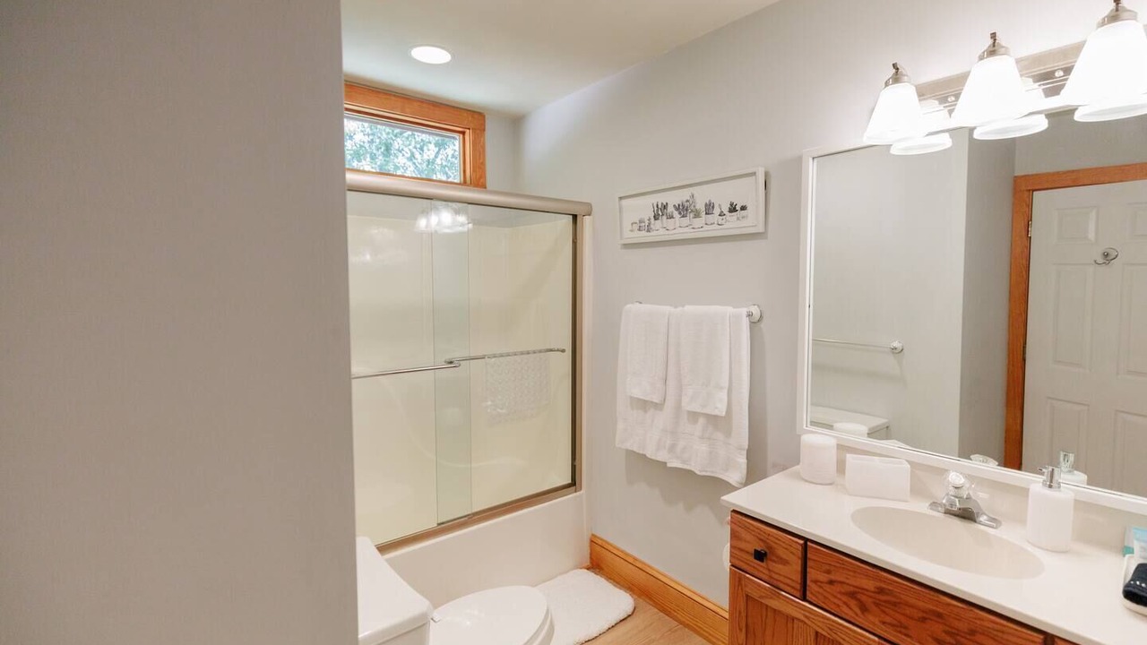 Photo of Bathroom in Candler