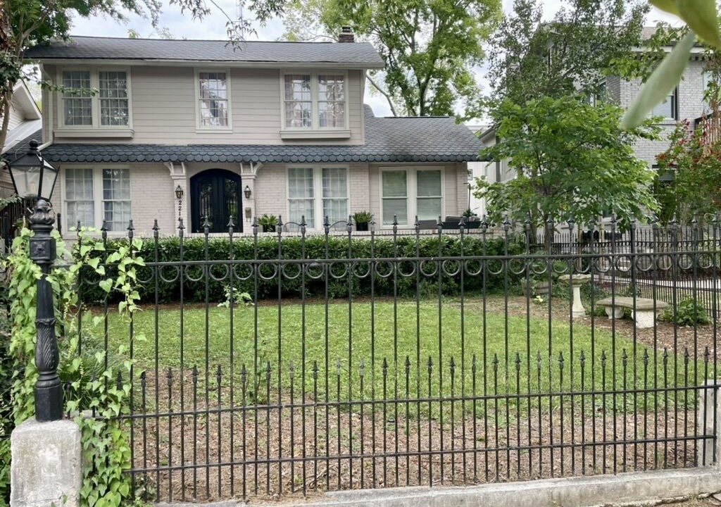 Photo of Outdoor in Hillsboro Village