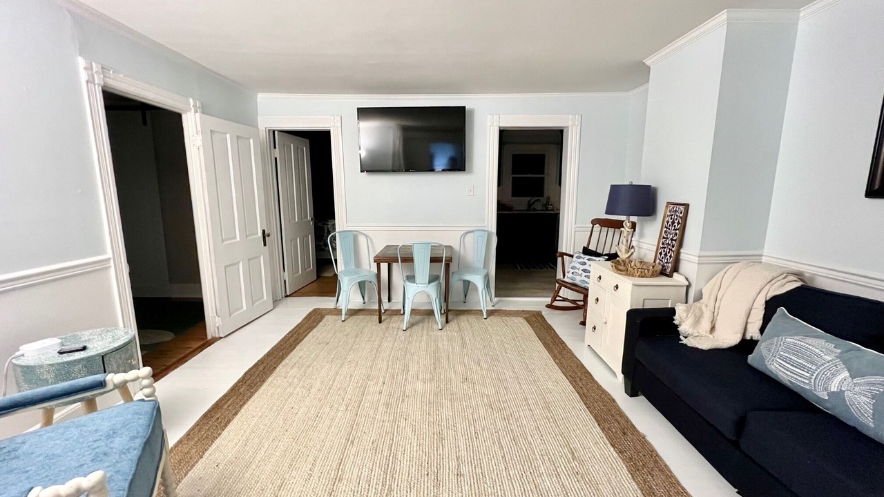 Photo of Livingroom in Edenton