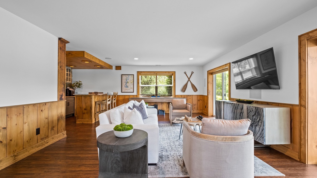 Photo of Livingroom in Steele Creek