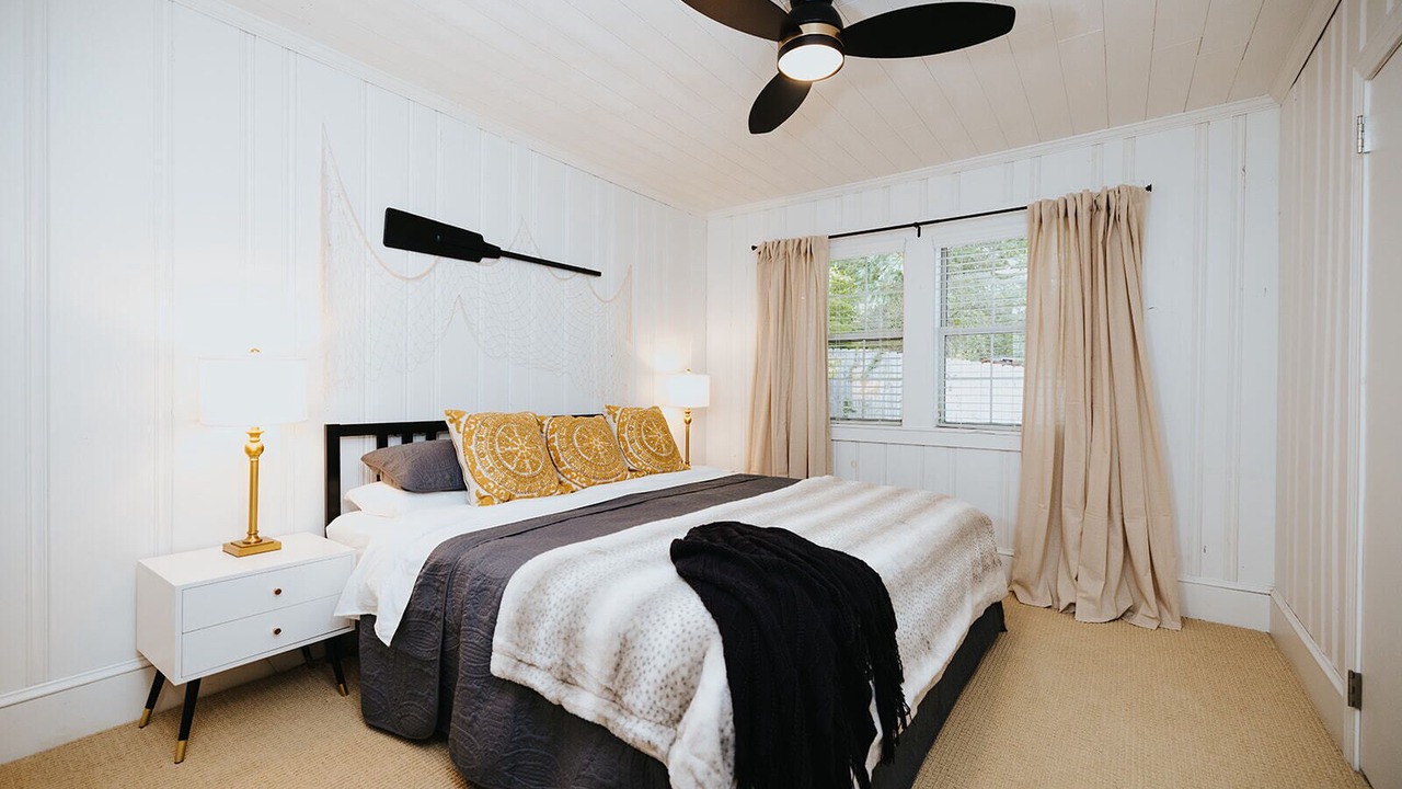 Photo of Bedroom in New London