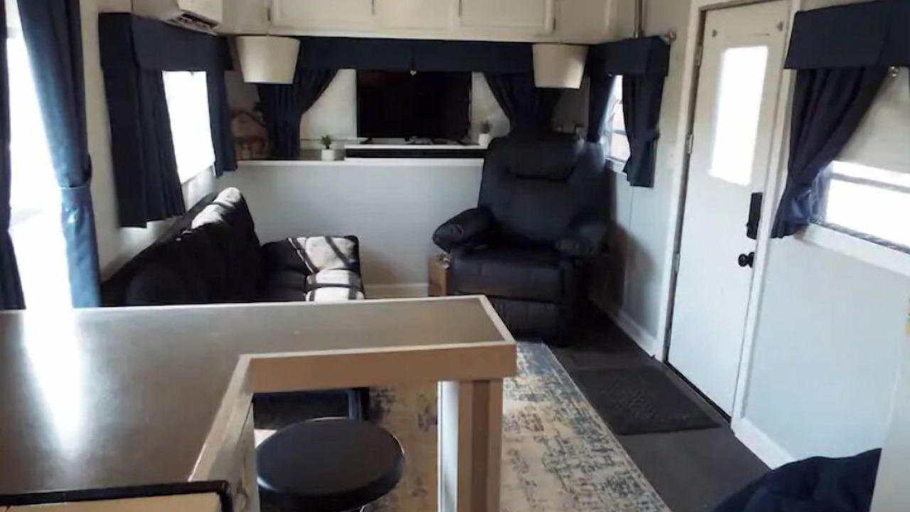 Photo of Livingroom in New London