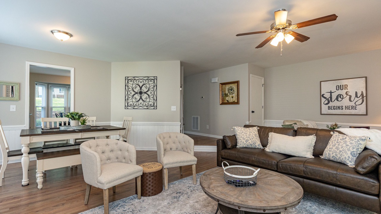 Photo of Livingroom in Northwest Raleigh