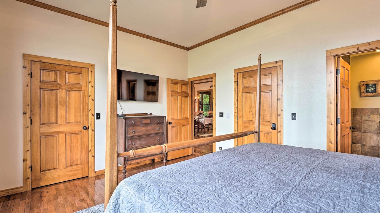 Photo of Bedroom in Mountain Air