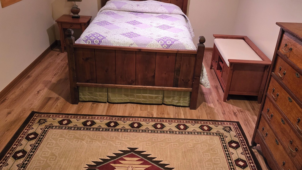 Photo of Bedroom in Lansing