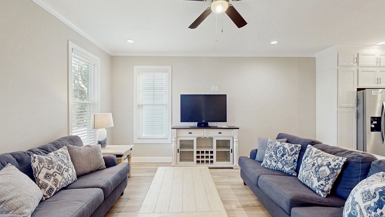 Photo of Livingroom in Morehead City