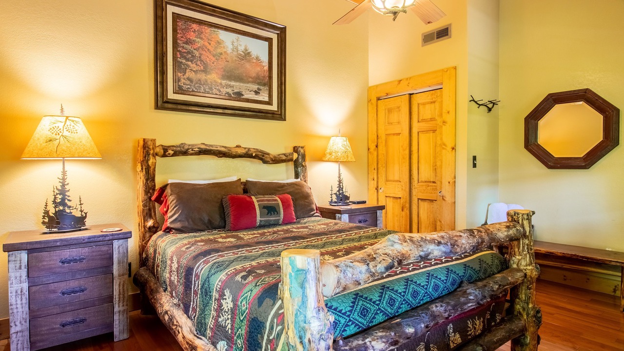 Photo of Bedroom in Cherokee