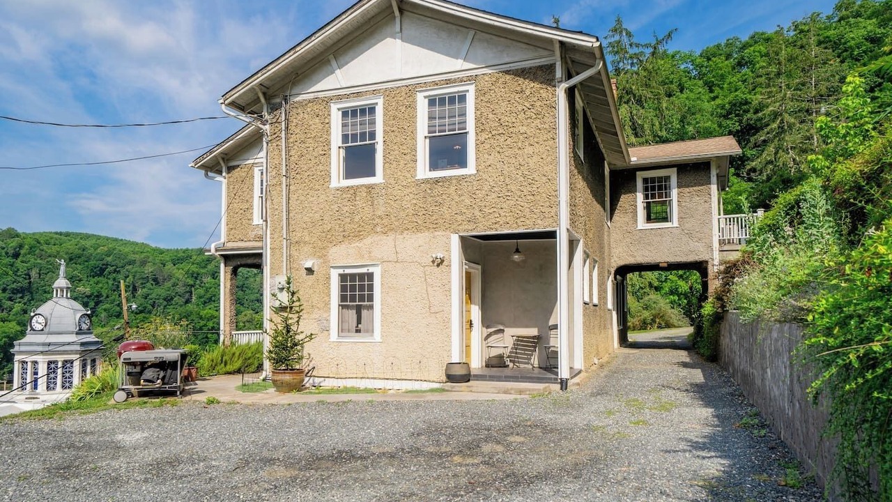 Photo of Outdoor in Marshall