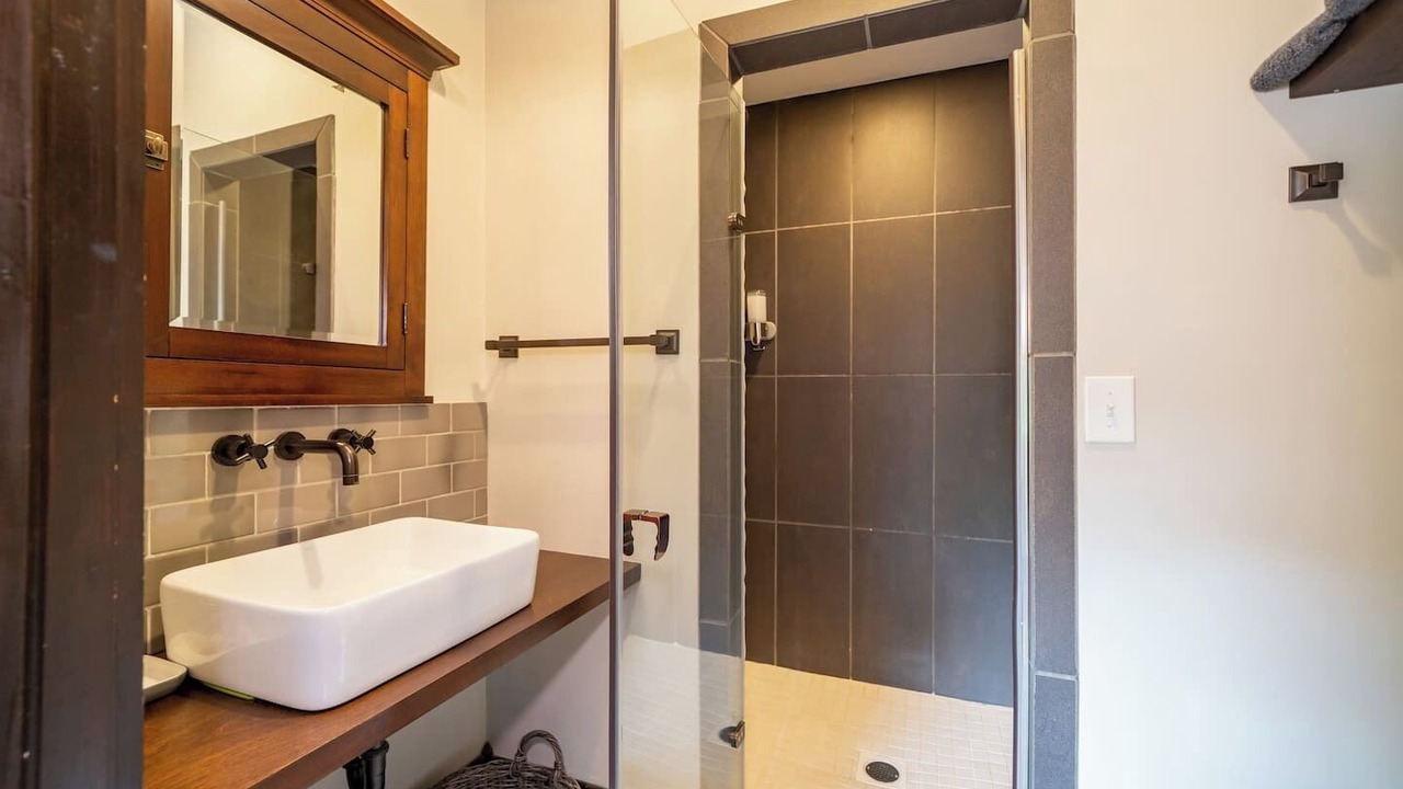 Photo of Bathroom in Marshall