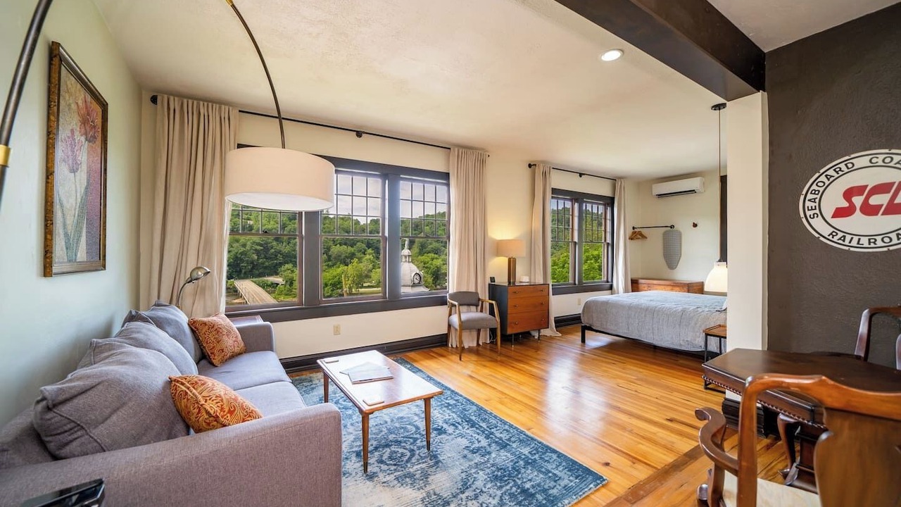 Photo of Bedroom in Marshall