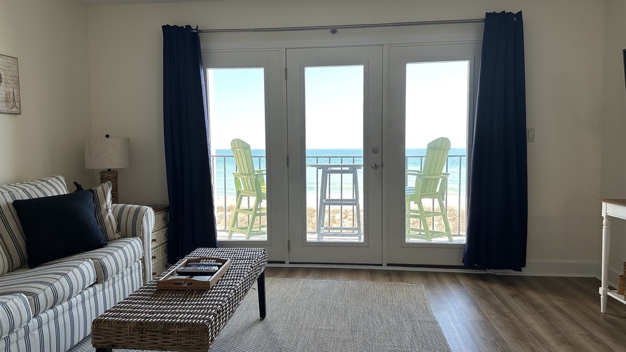 Photo of Livingroom in North Topsail Beach